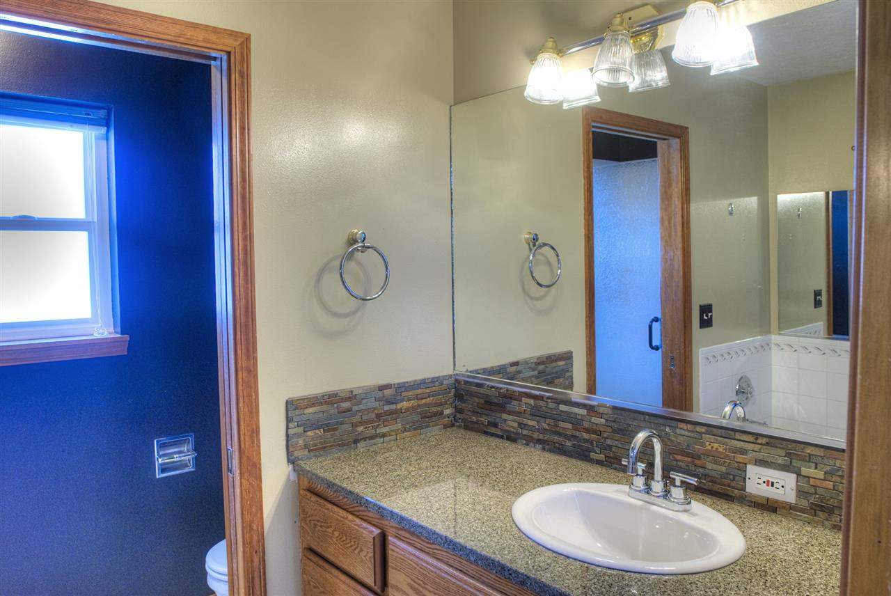 5711 S Sycamore St - Photo 20