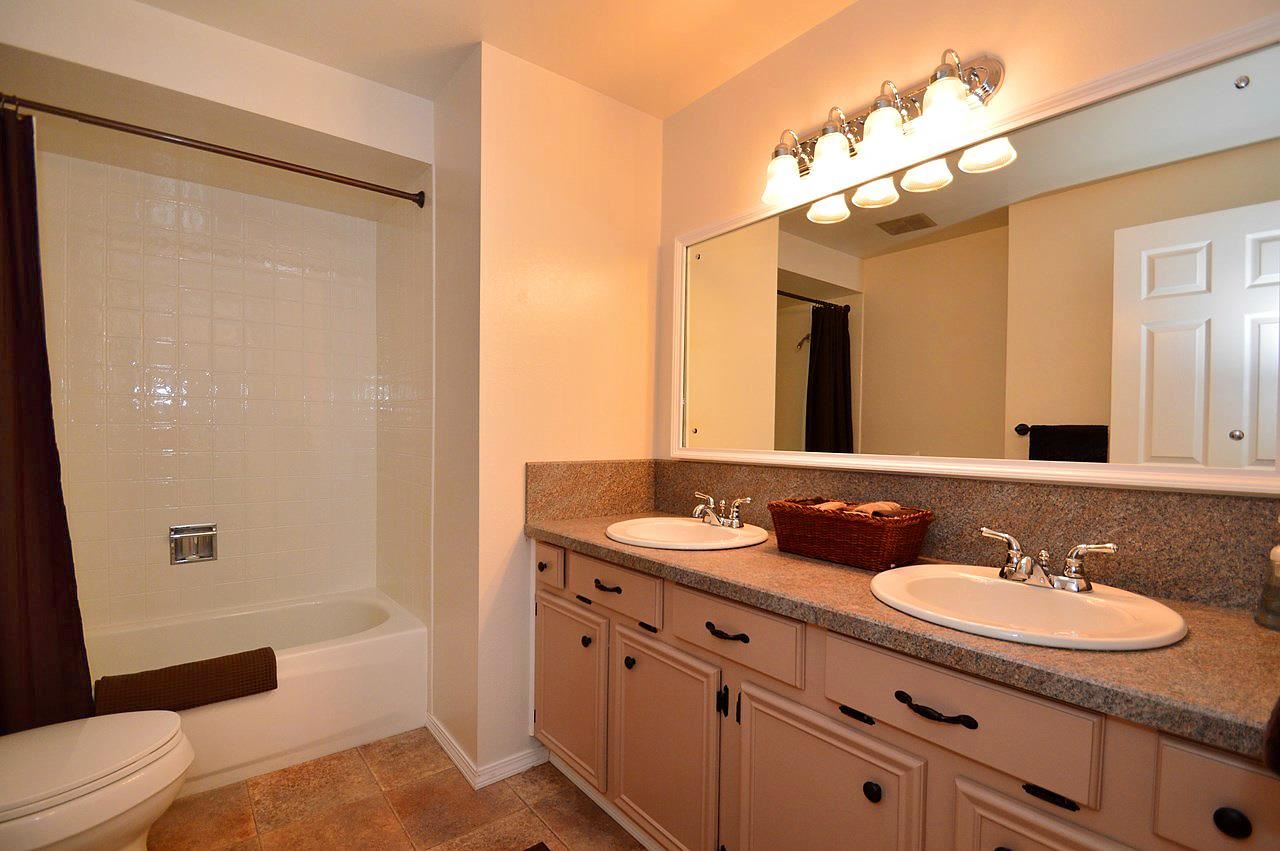 310 E Elto - Photo 11