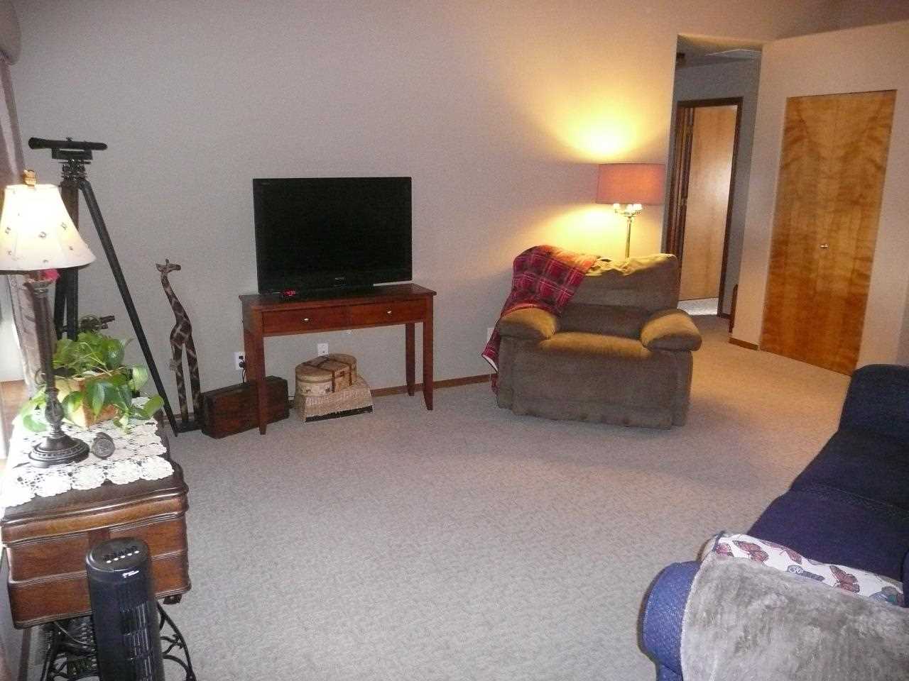 1604 N Potomac Ln - Photo 4
