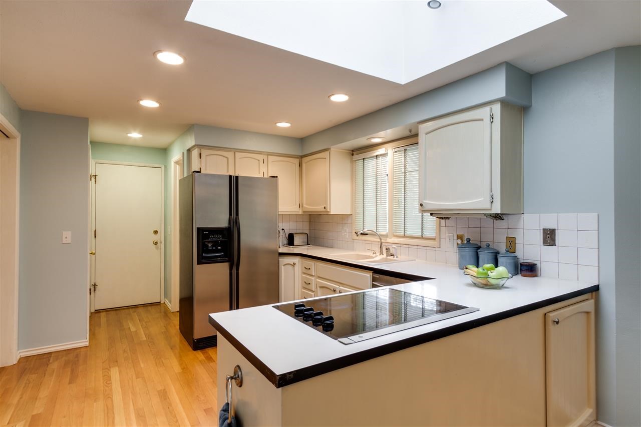 1308 W Crestwood Ct - Photo 3