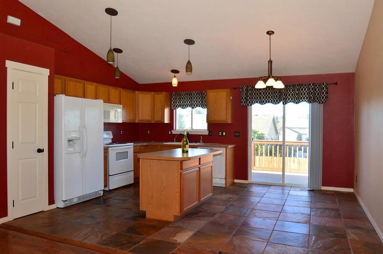 17619 E 3rd Ln - Photo 4