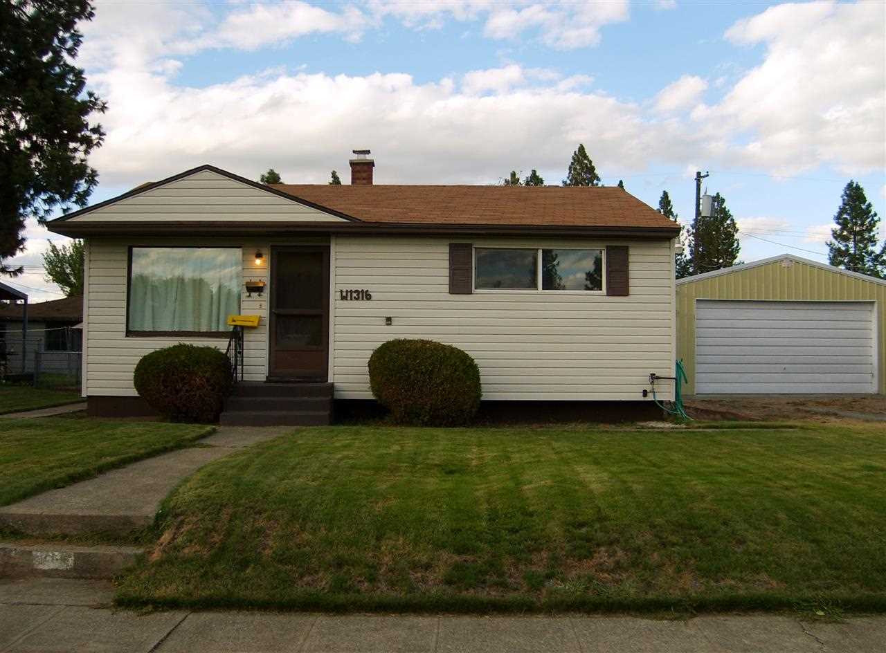 1316 W Bismark Ave - Photo 1