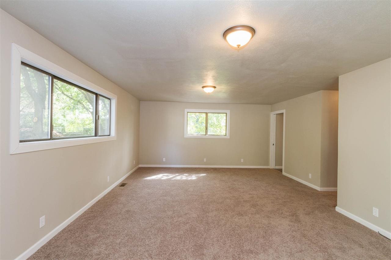 6318 N WINSTON Dr - Photo 10