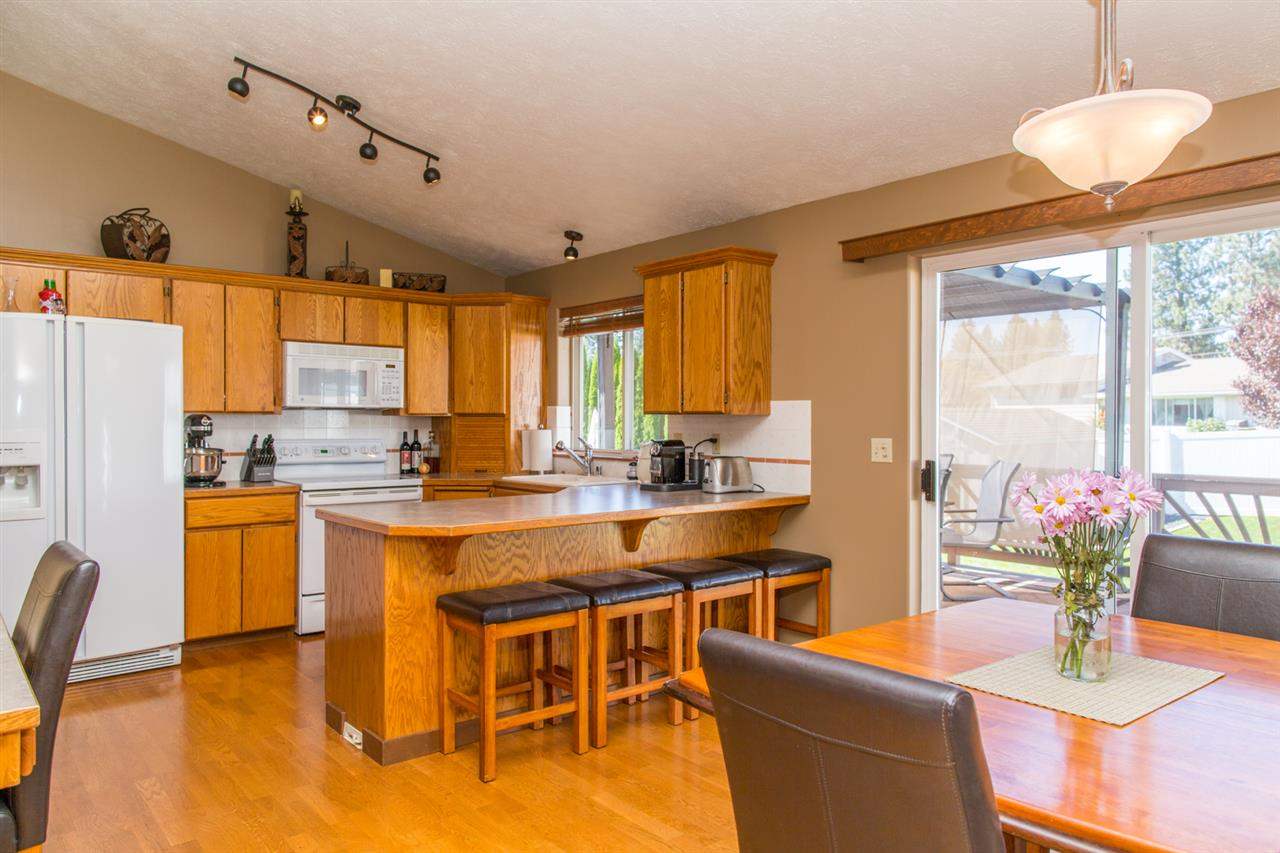 2616 S Bolivar Rd - Photo 6