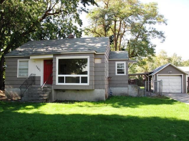 1501 N Woodruff Rd - Photo 1