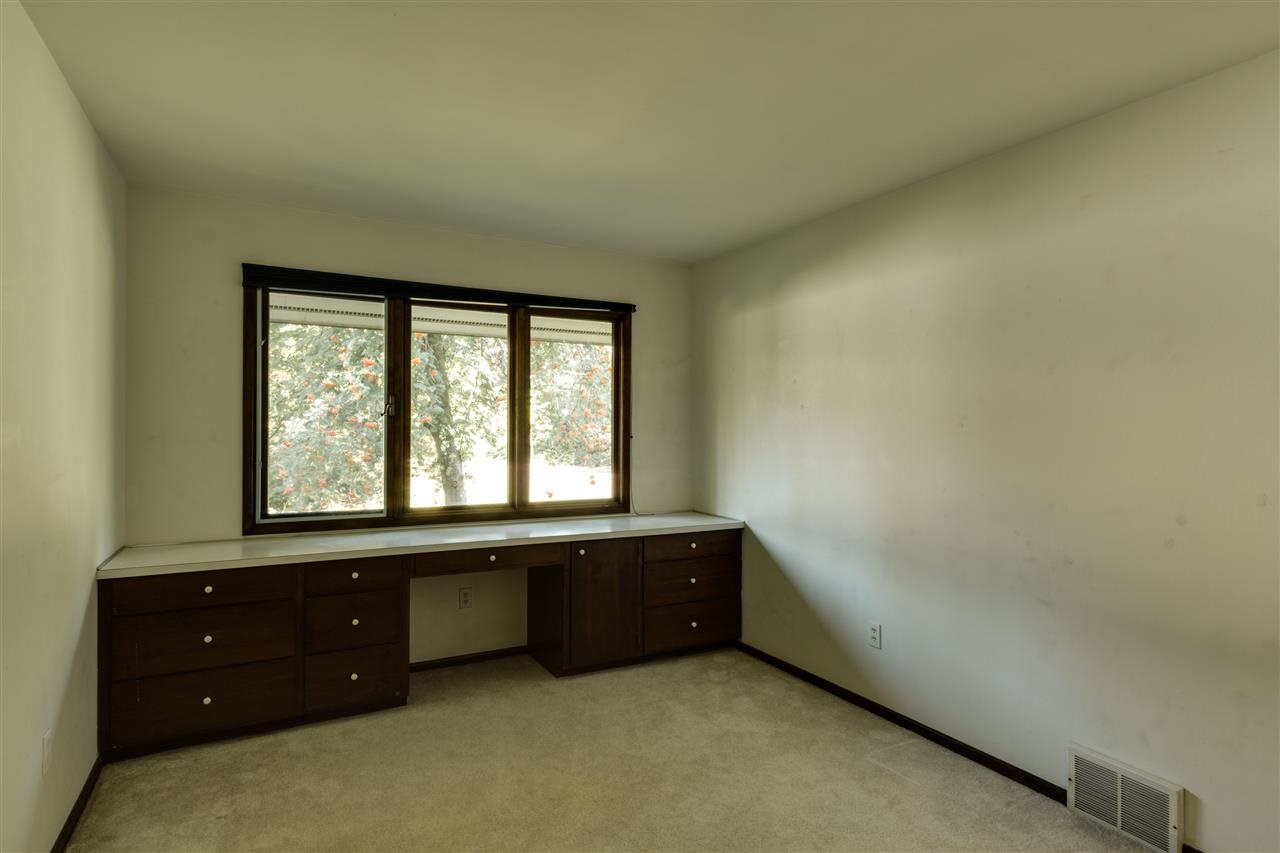 1927 E 25th Ave - Photo 12