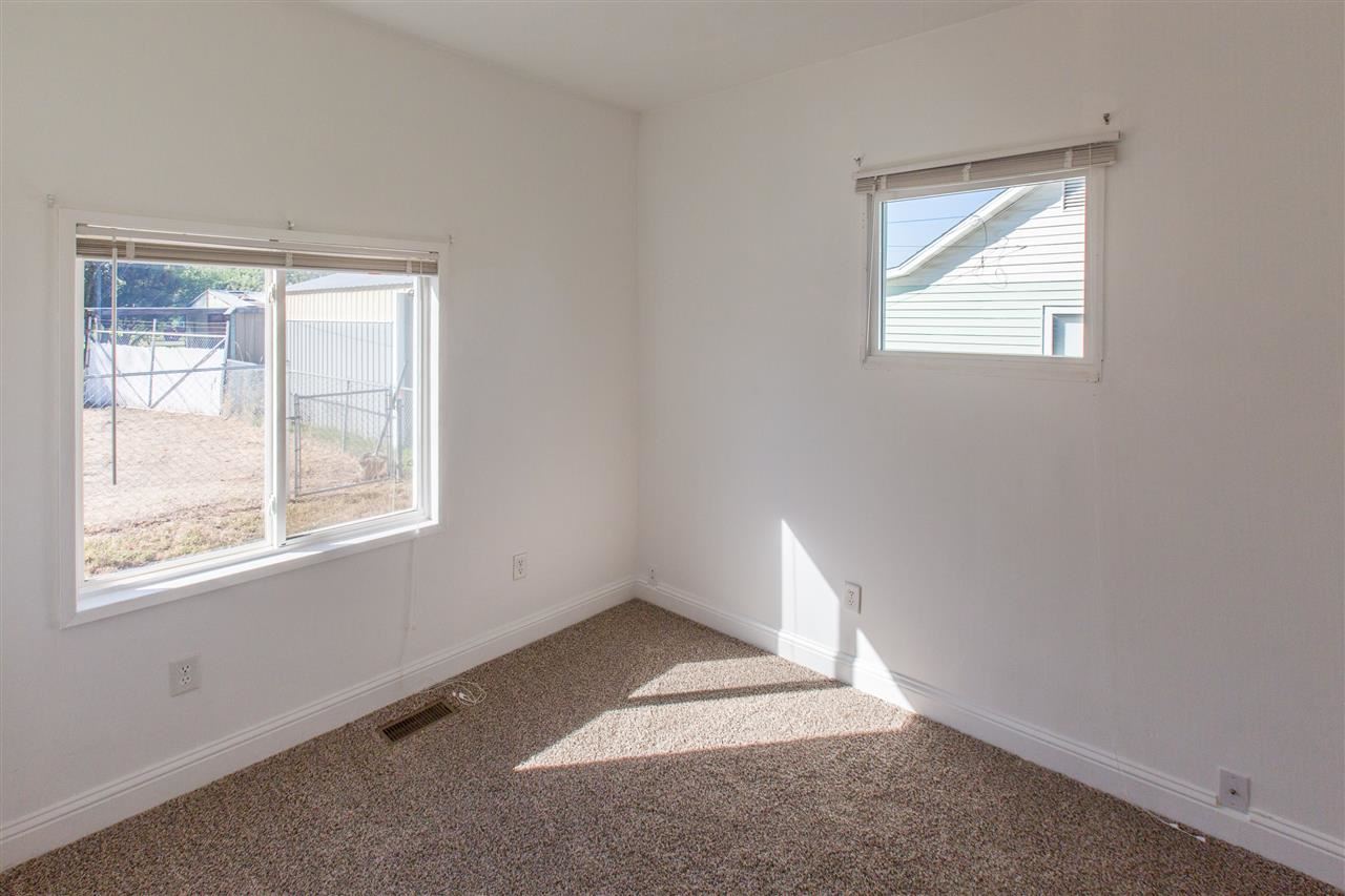 2214 E Rowan Ave - Photo 10