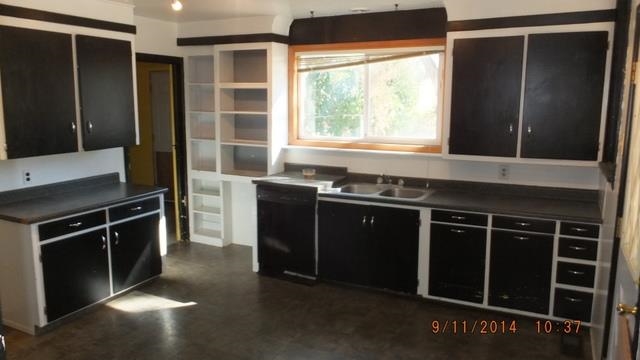 720 N Main St - Photo 4