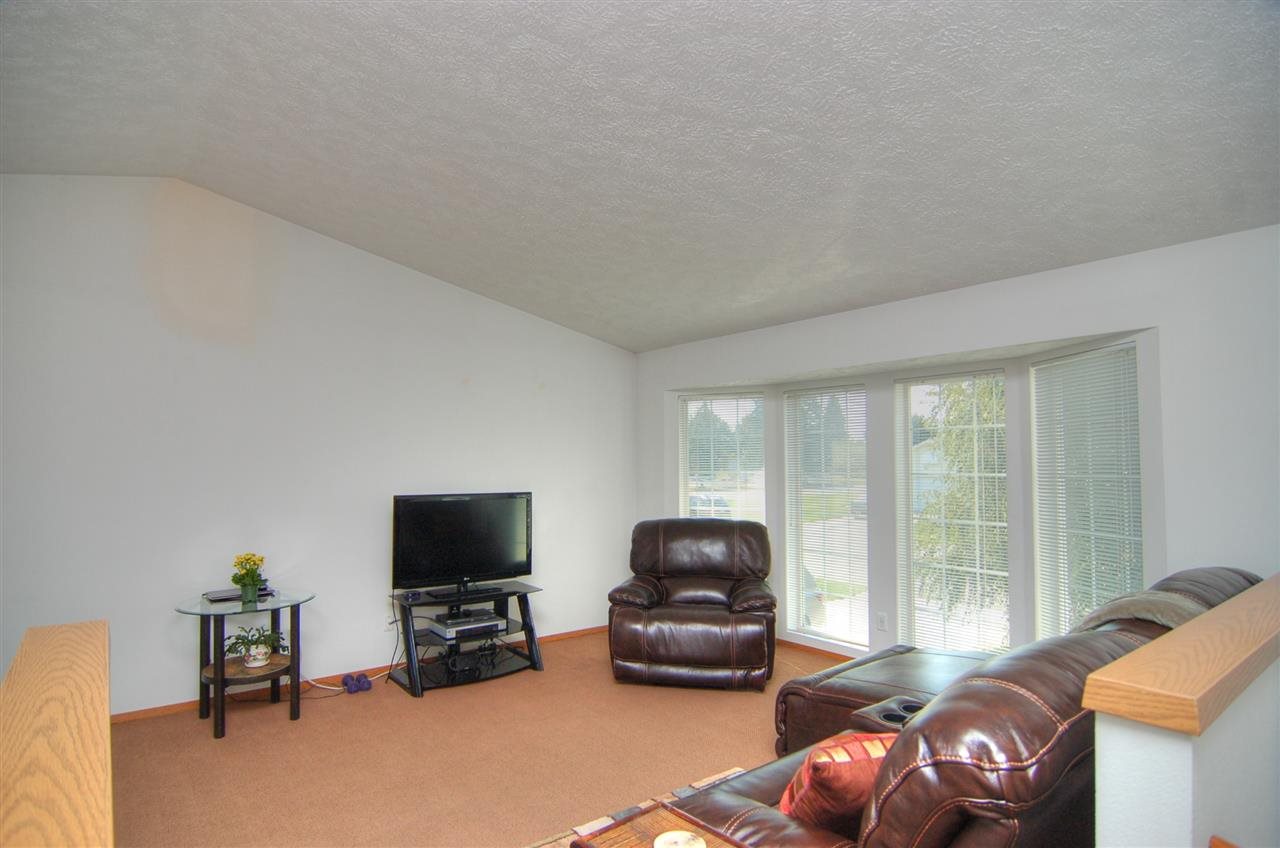 810 N Corbin Ct - Photo 9