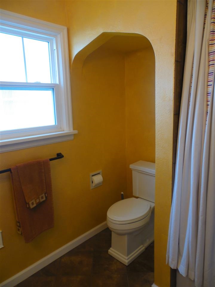 206 E 7th Ave - Photo 5