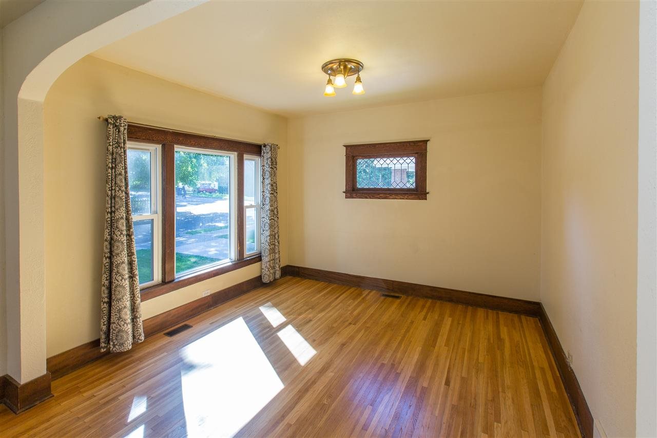 429 E 27th Ave - Photo 5
