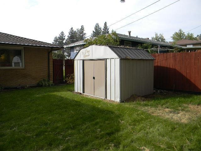 6820 N G St - Photo 19
