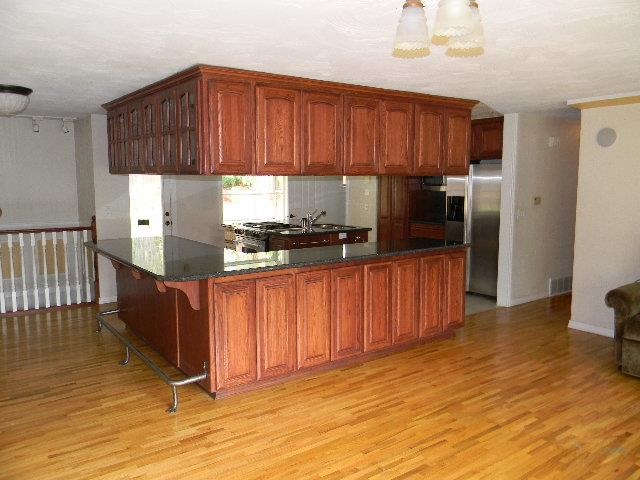 6820 N G St - Photo 3