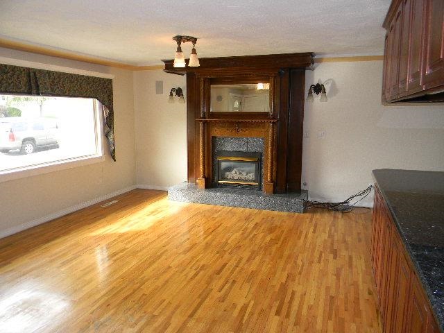 6820 N G St - Photo 4