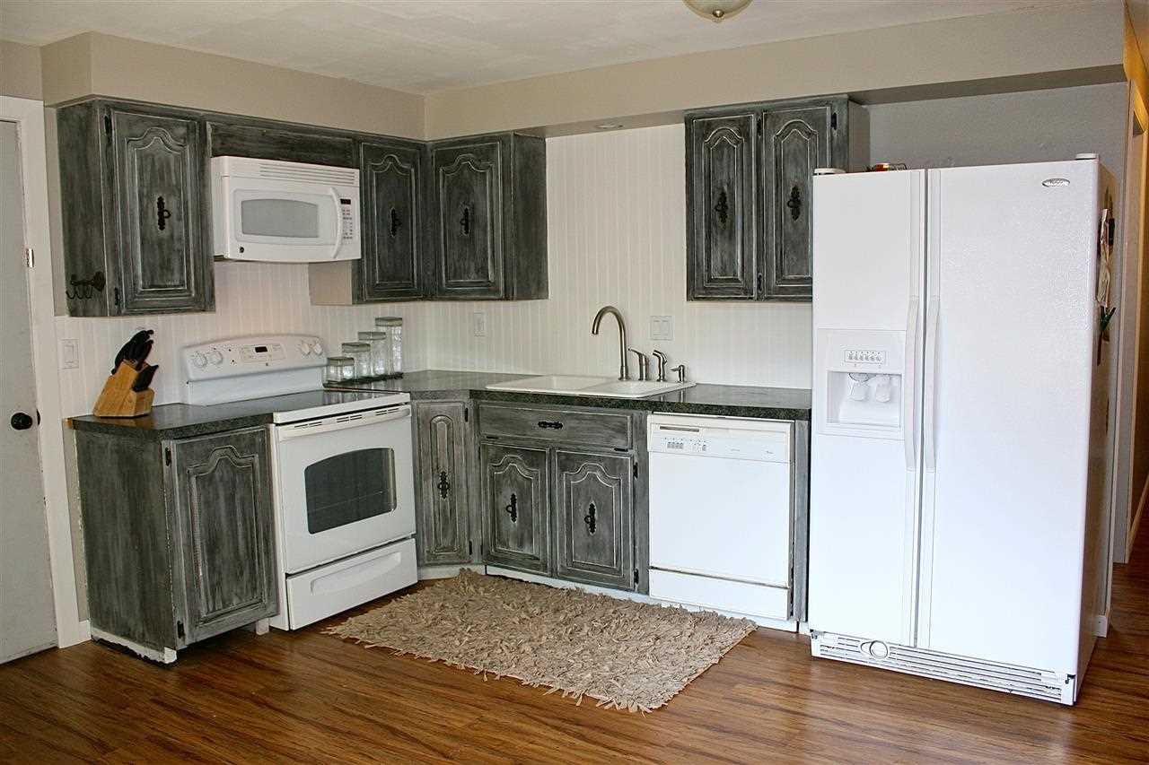 112 N Wright Blvd - Photo 3