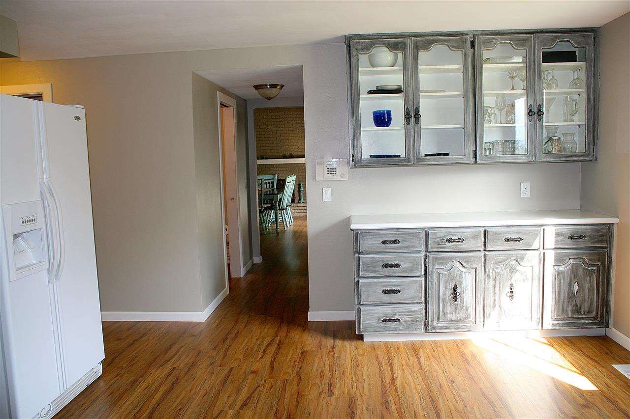112 N Wright Blvd - Photo 5