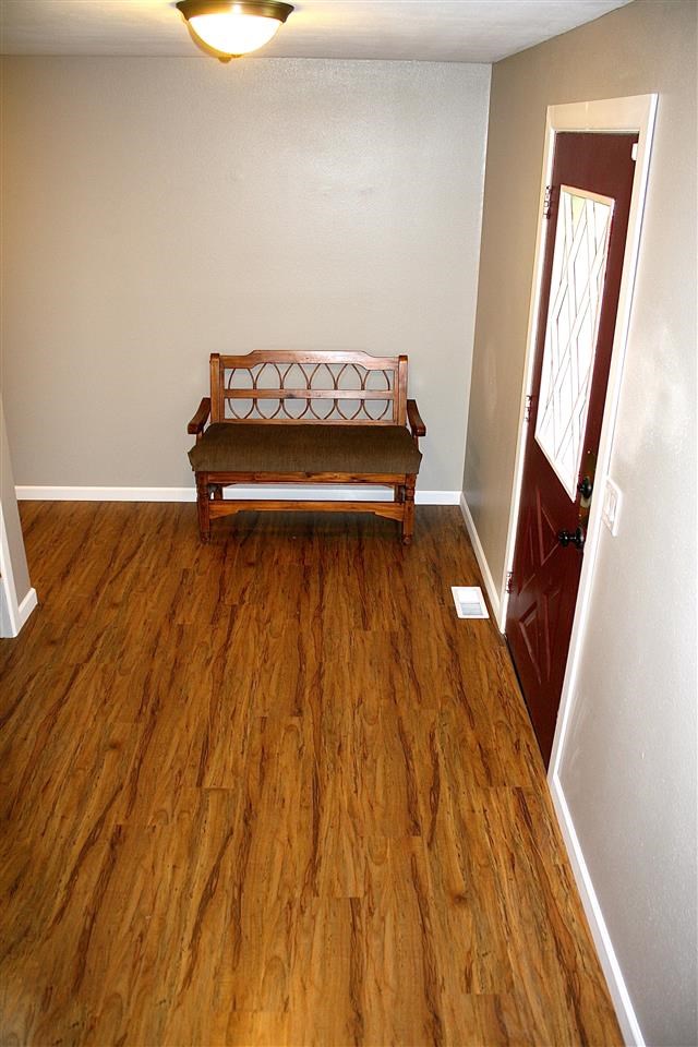 112 N Wright Blvd - Photo 6