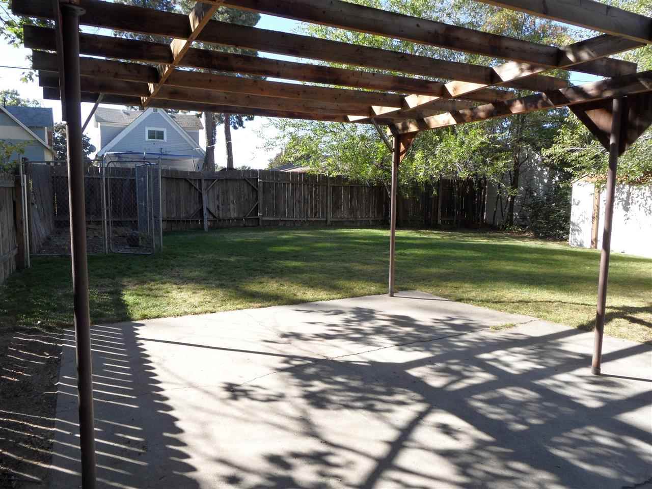 514 E Everett Ave - Photo 14