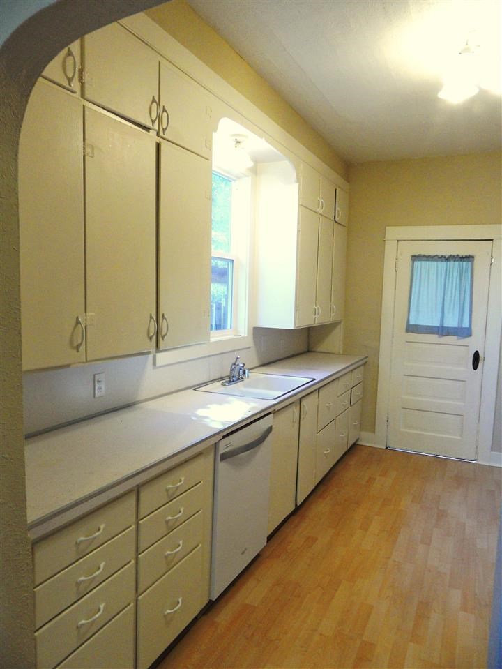 514 E Everett Ave - Photo 6