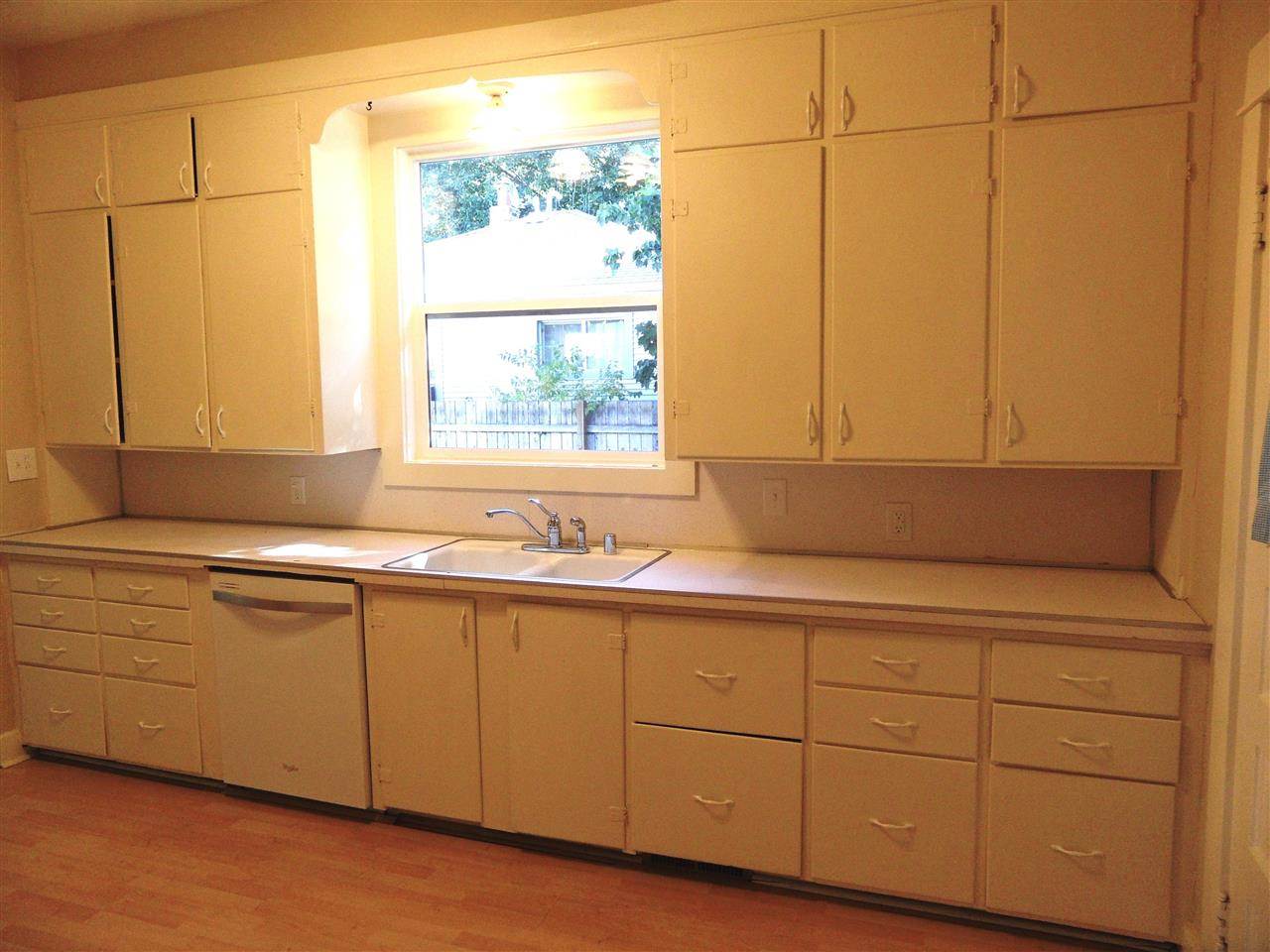 514 E Everett Ave - Photo 7