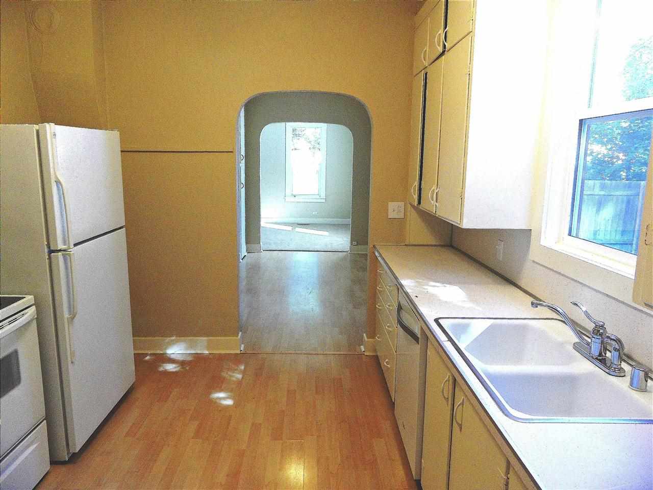 514 E Everett Ave - Photo 9