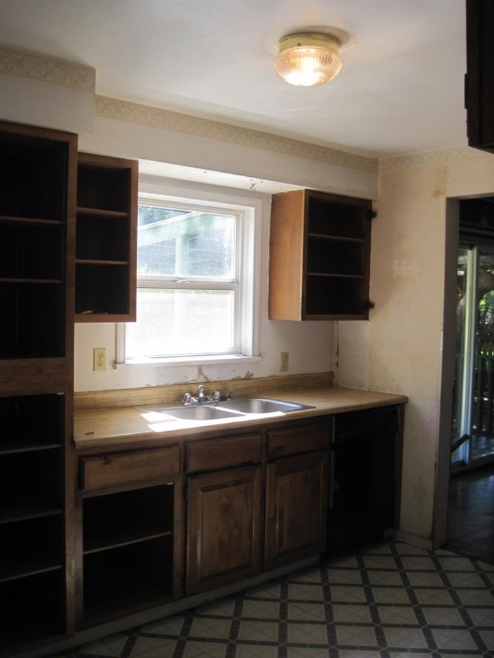8010 E Grace Ave - Photo 5