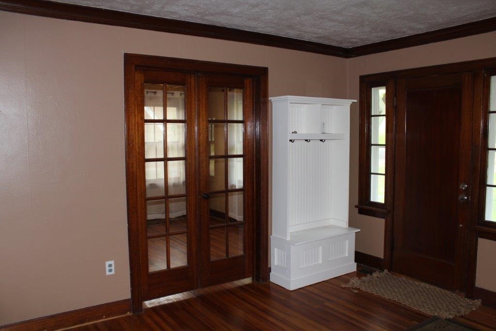 3425 N Park Blvd - Photo 3