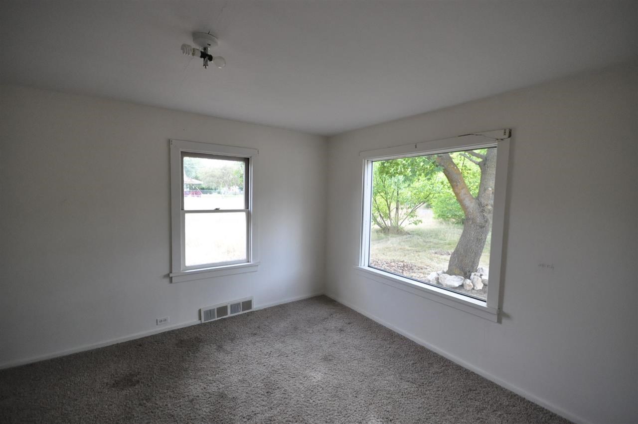 7224 N JULIA St - Photo 8