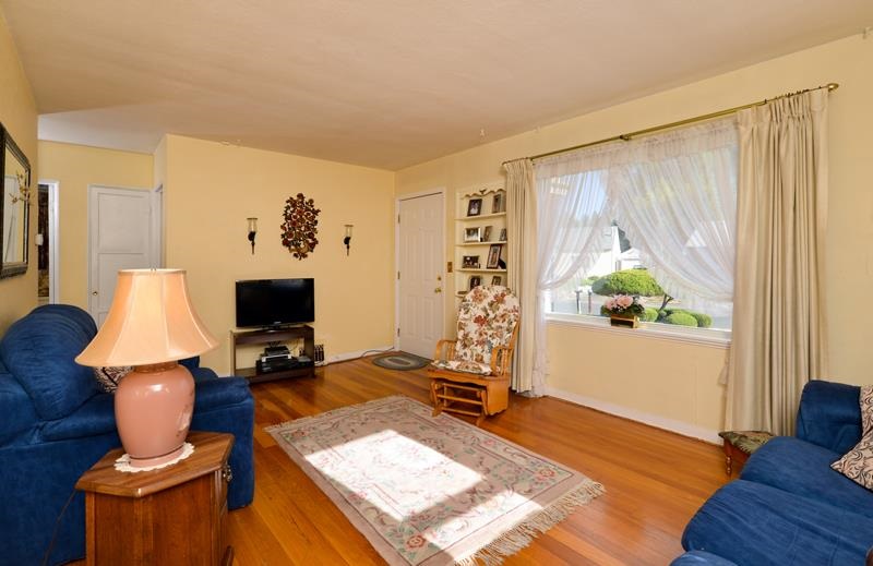 424 E Elm Rd - Photo 6