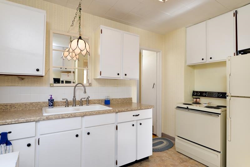 424 E Elm Rd - Photo 9