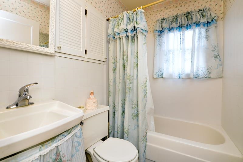 424 E Elm Rd - Photo 10