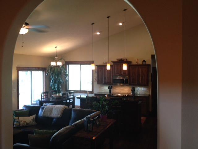 4604 W Belmont - Photo 4