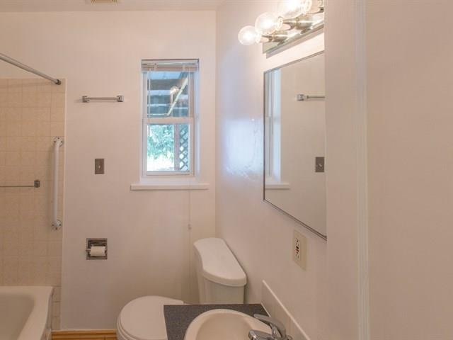 1743 N Smith St - Photo 9