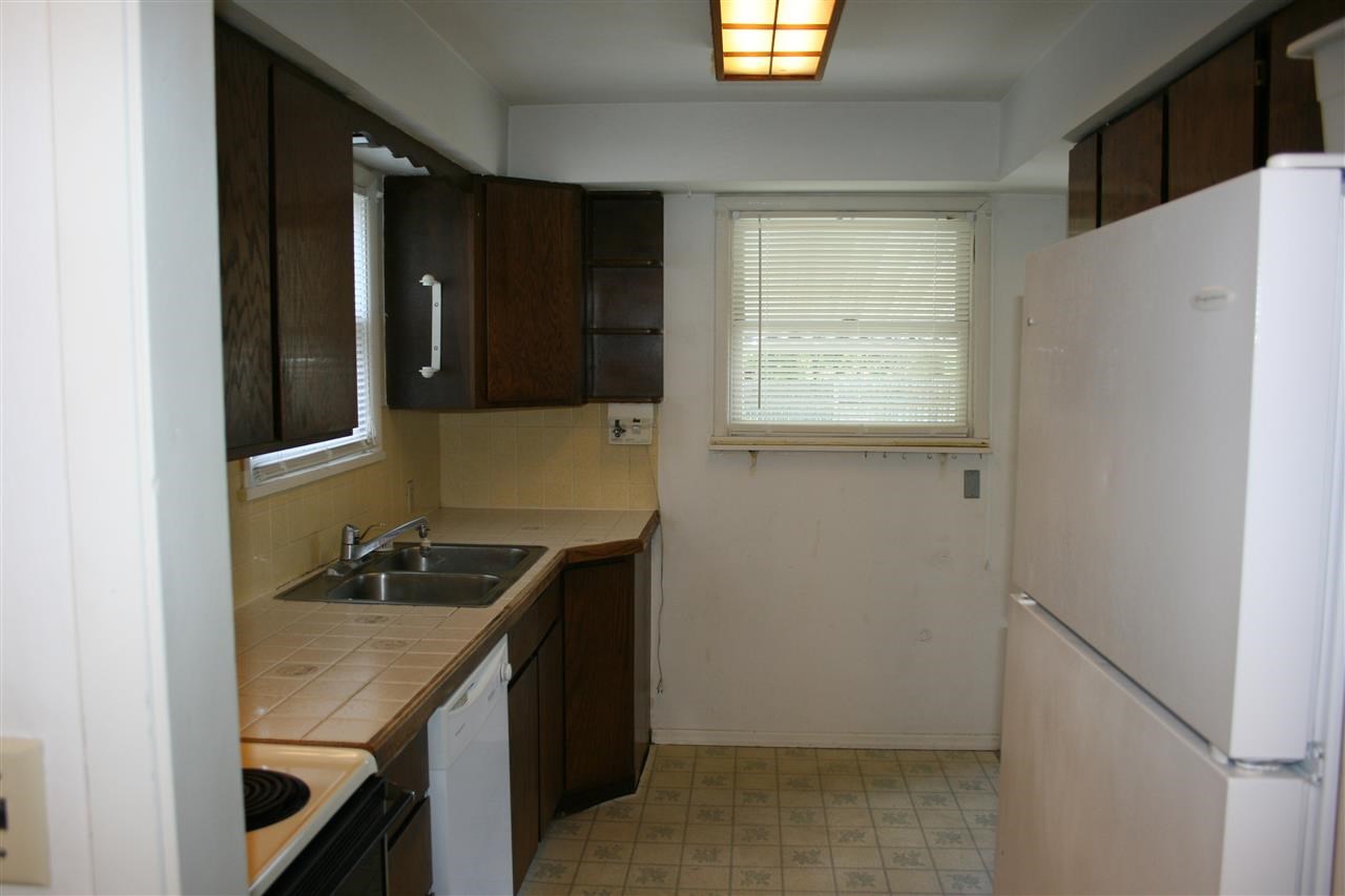 3418 E Jackson - Photo 3