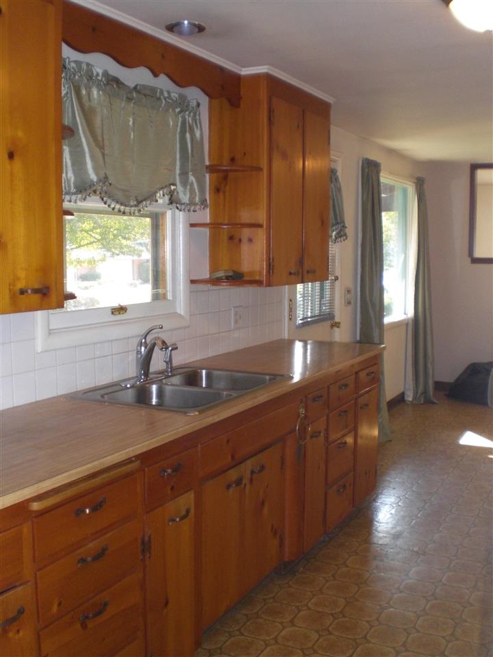 1217 N Oberlin Rd - Photo 3