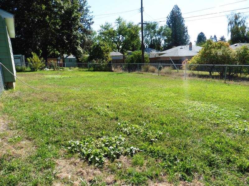 3710 N Oak St - Photo 9