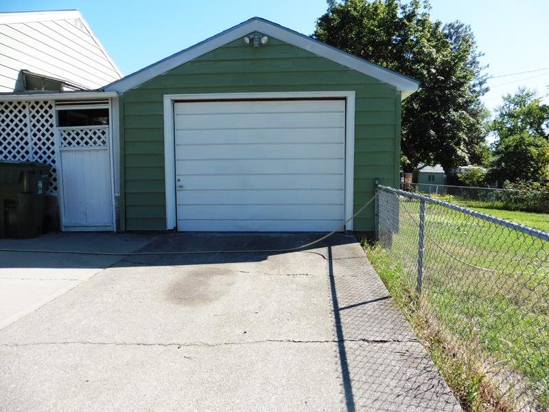 3710 N Oak St - Photo 10
