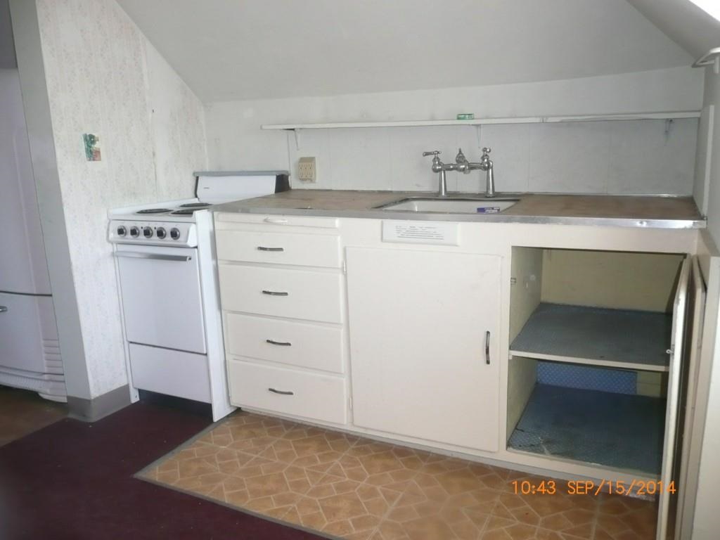 1303 W Grace Ave - Photo 12