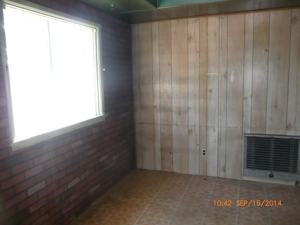 1303 W Grace Ave - Photo 7