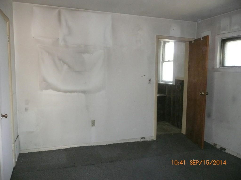 1303 W Grace Ave - Photo 10