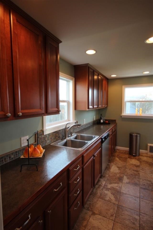 2715 W Everett Ave. - Photo 10