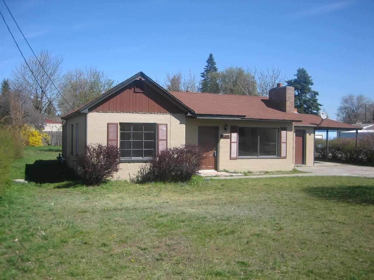 9403 E Nixon Ave - Photo 1