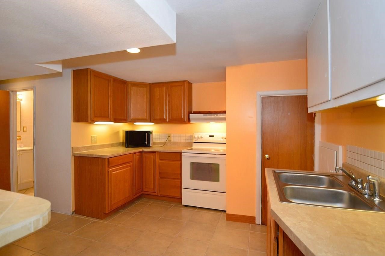 12714 E Blossey Ave - Photo 16