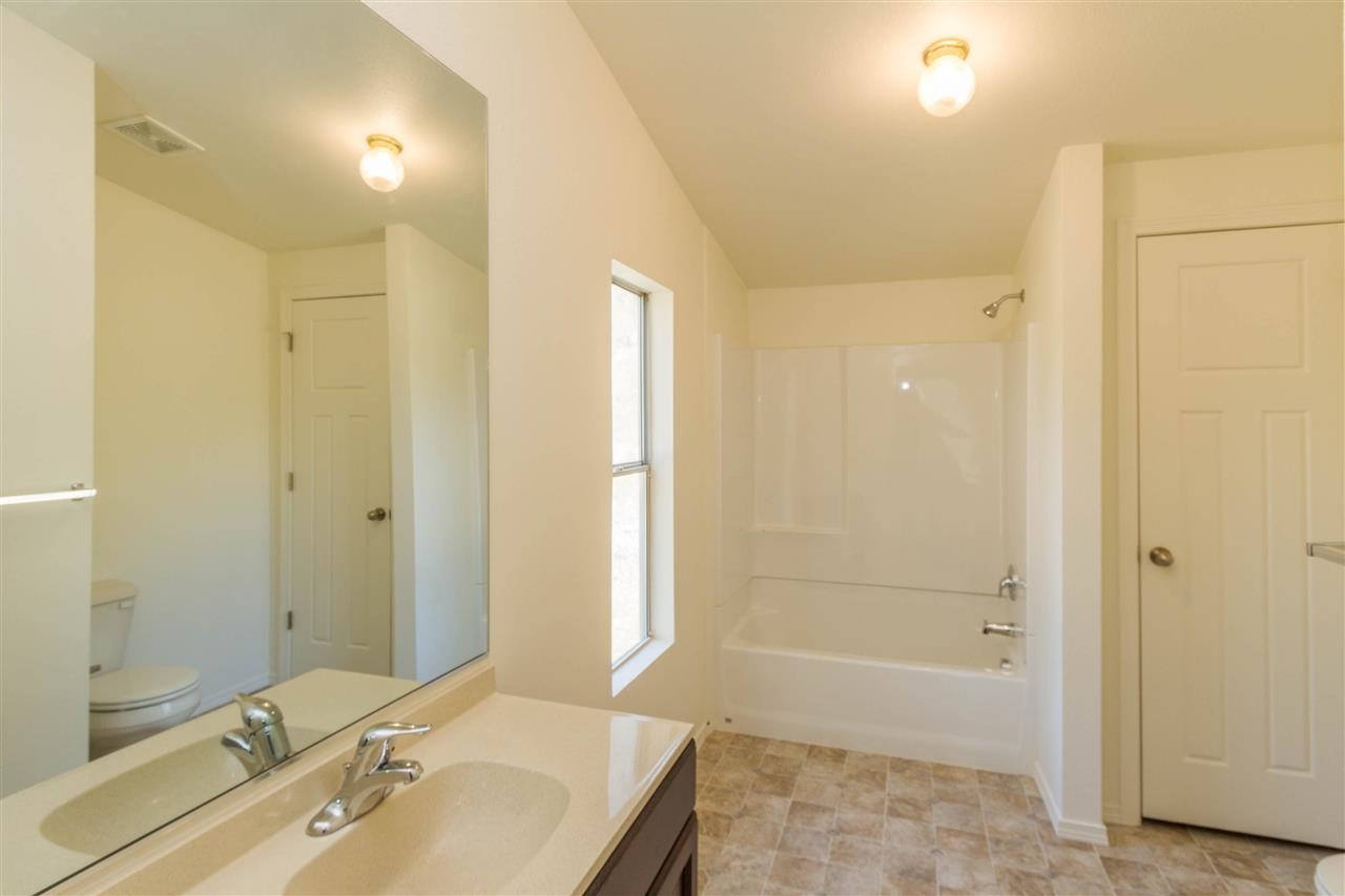 32222 N Hardesty - Photo 9