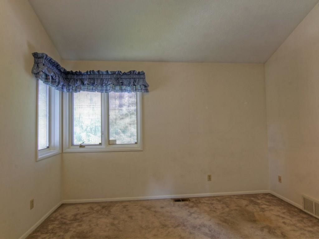 208 W Woodway - Photo 15