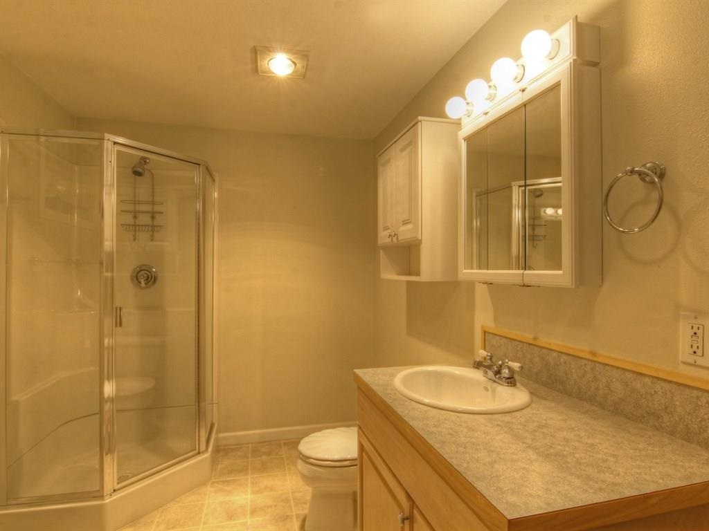 208 W Woodway - Photo 18
