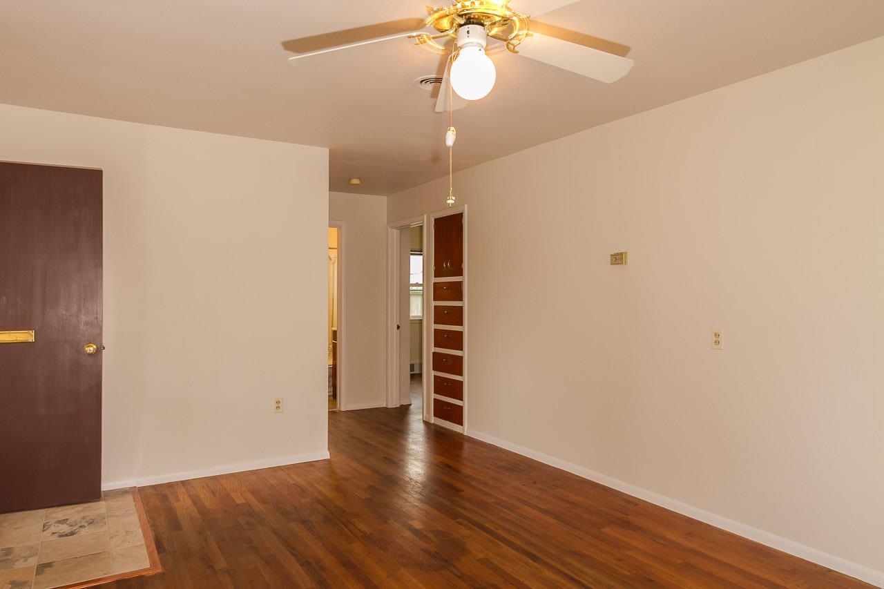 125 Crestview Dr - Photo 4