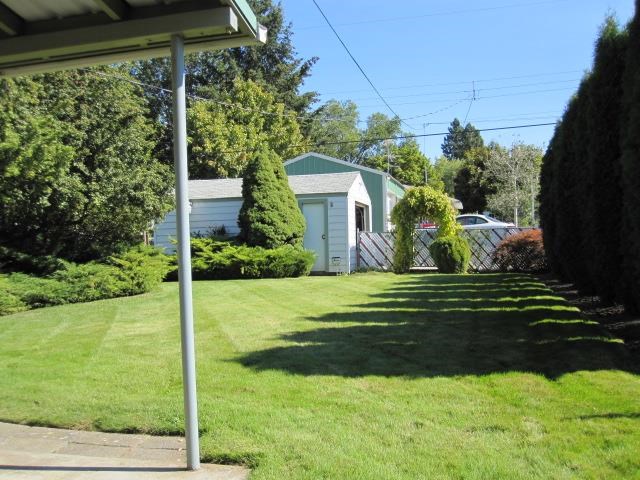 6104 N Maple St - Photo 15
