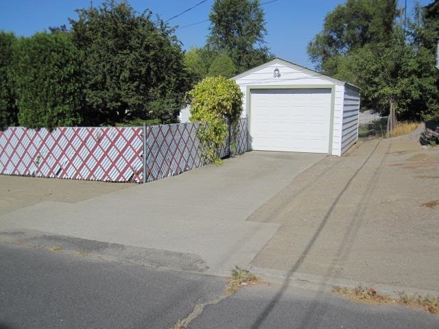 6104 N Maple St - Photo 16