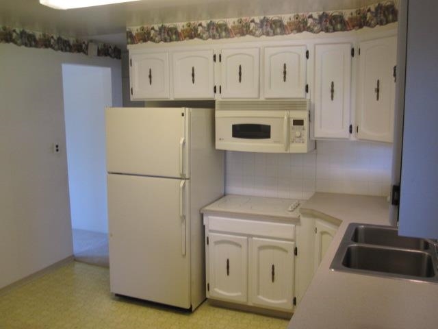 6104 N Maple St - Photo 5